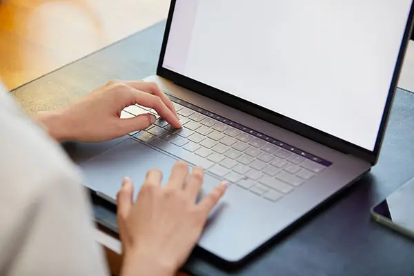 长江大学梁姗姗简介